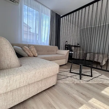 Karolina 65 סאני ביץ'