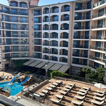 Karolina 65 Apartment