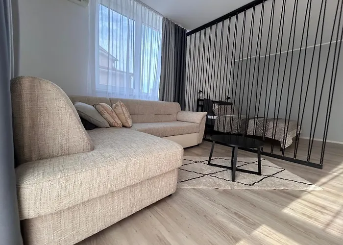 Karolina 65 Sluneční pobřeží